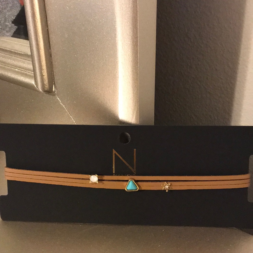 Leather neck choker